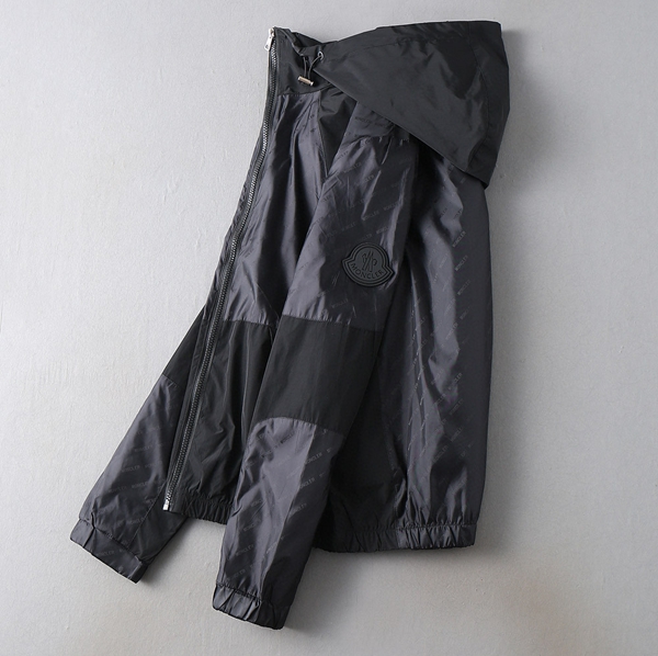 ブランドジャケット側面デザイン